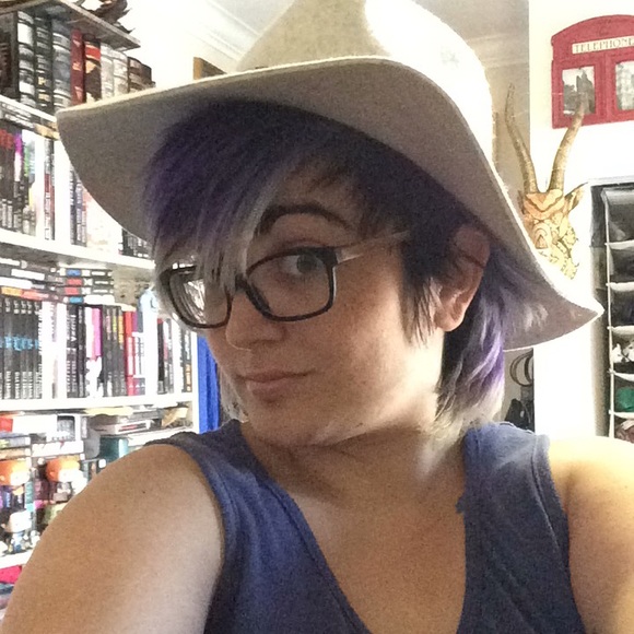 NWT Cute hipster hat - Picture 3 of 4